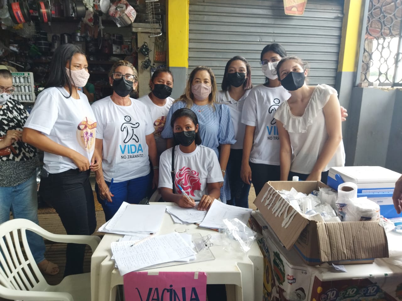 Feirantes e agricultores que atuam no Elias Mansour recebem ação de saúde neste sábado